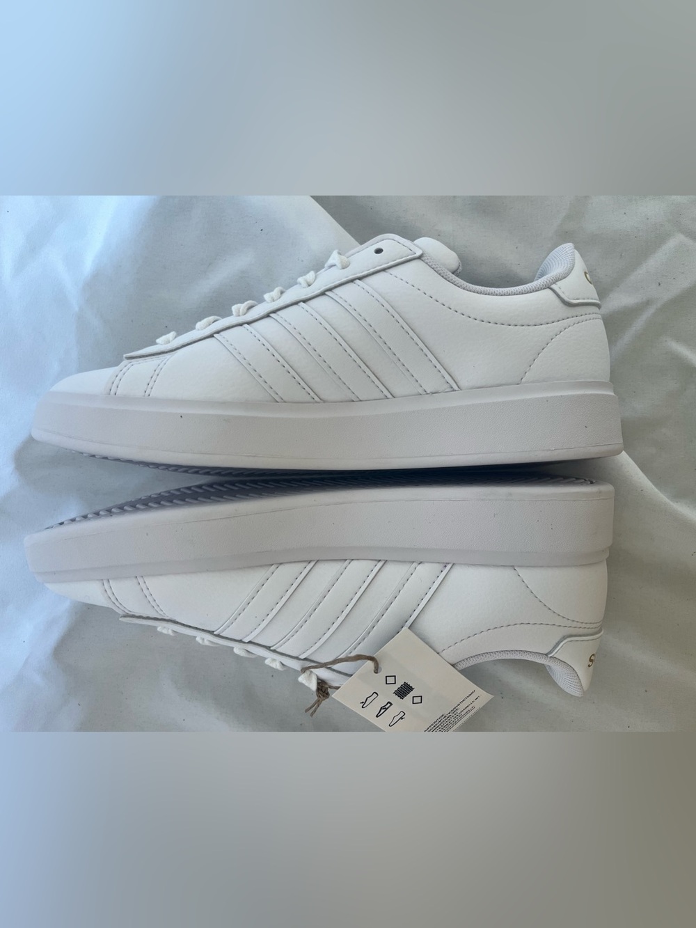 adidas Grand Court 2.0 women’s bnwt